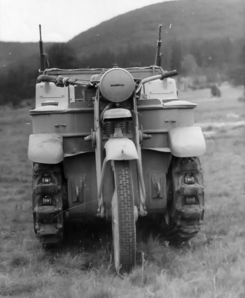 Kettenkrad front view